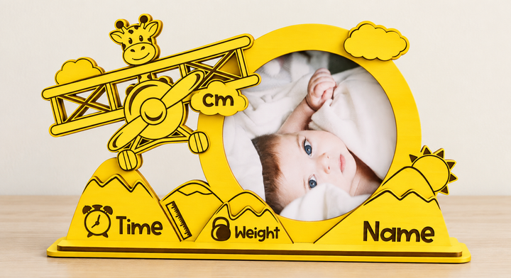 Cadre photo naissance sur pied – Avion jaune (15cm*7cm)