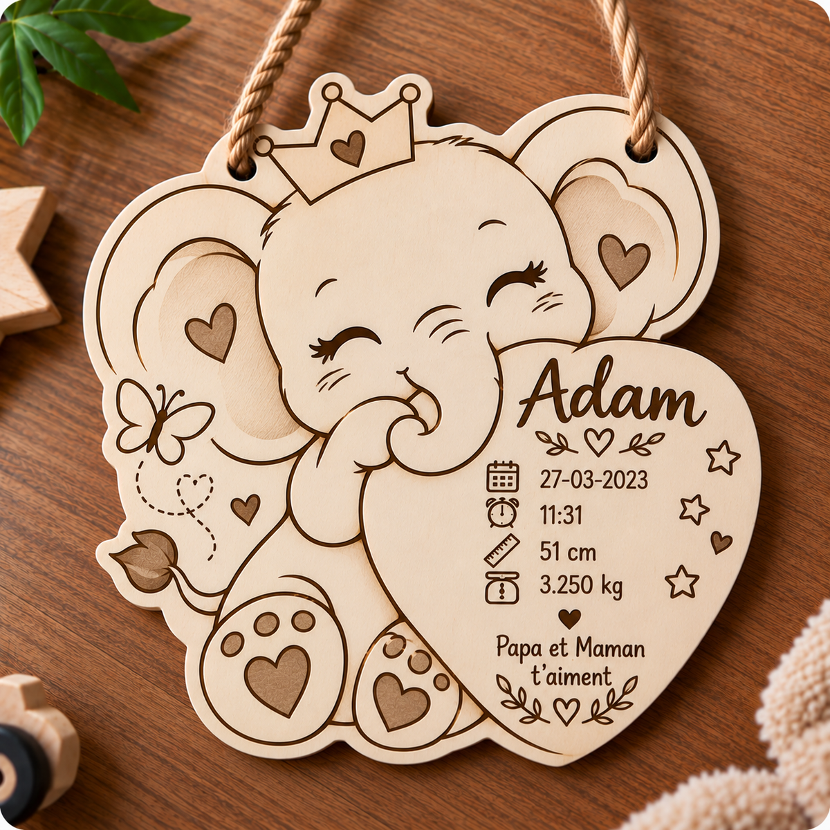 Plaque naissance gravée – Petit éléphant couronné